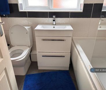 2 bedroom maisonette to rent - Photo 3