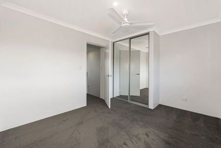 Modern and Stylish Townhouse - Photo 4