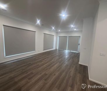 Brand New Family Home in a Prime Truganina Location - Photo 2