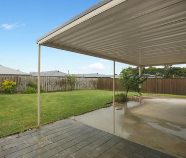 Spacious & Modern Family Home - Photo 4