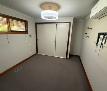 Spacious 3-Bedroom Family Home on Large Block in Quiet Mooroopna Lo... - Photo 4