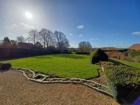 Gate House Cottage, Barston Lane, Solihull, West Midlands - Photo 4