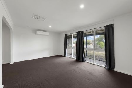 Spacious Home in Convenient Surrey Downs Location - Photo 3