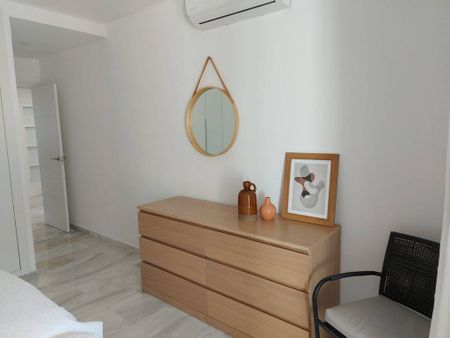 Luxury Apartment for rent in Marbella, Andalusia - Photo 4