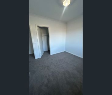 4 Bedroom, brand new home in Glanmire Park Estate - Photo 2