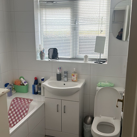 1 bedroom in a house share to rent - Photo 4