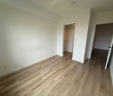 Spacious Condo at Upper Montrose - Photo 4