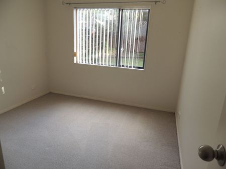 PAKURANGA 4 bedrooms family home - Photo 2