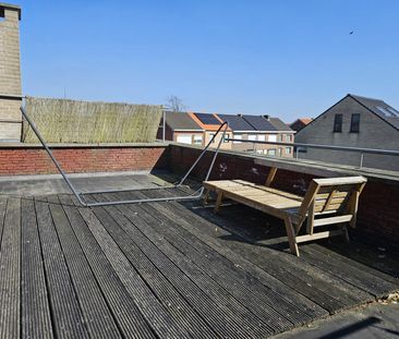 Studio met badkamer, keuken en terras. - Foto 2