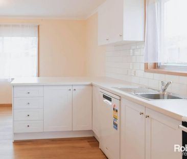 Charming 3-Bedroom Home (Newly Renovated) - Photo 5