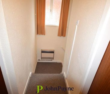 2 bedroom maisonette to rent - Photo 4