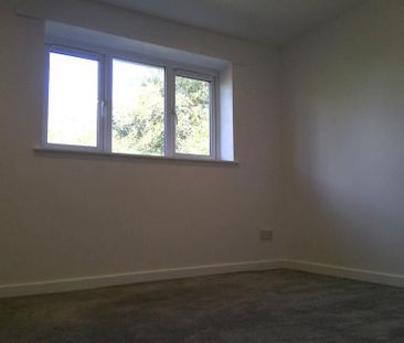 2 bedroom house to rent - Photo 1
