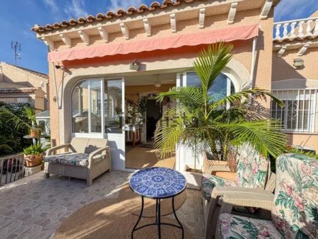 Alquiler de chalet pareado en La Marquesa - Photo 5