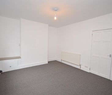 2 bedroom house - Photo 4