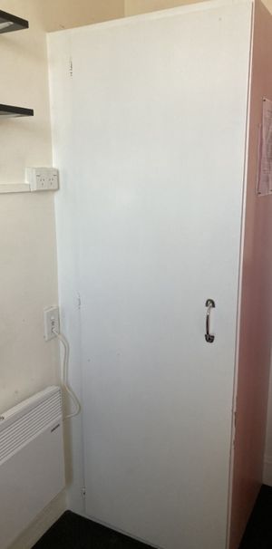 Fully furnished room available in Duncan Street - Photo 1