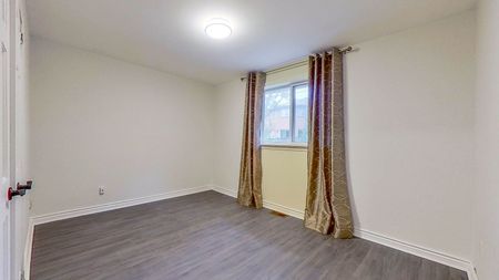 For Lease - 140 Cherrywood Drive Unit# MAIN, Newmarket, Ontario - Photo 5