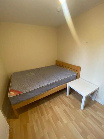 Great Apartment, 66a Rugby Avenue, Queens Quarter, Belfast, BT7 1GZ - Photo 4