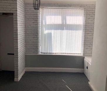 2 Bed Terraced House, Tudor Street, L6 - Photo 4