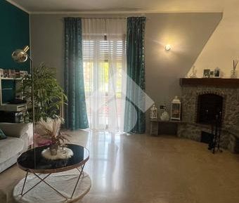 Trilocale in affitto - Photo 1