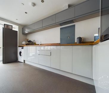 2 bedroom apartment to rent - Photo 5