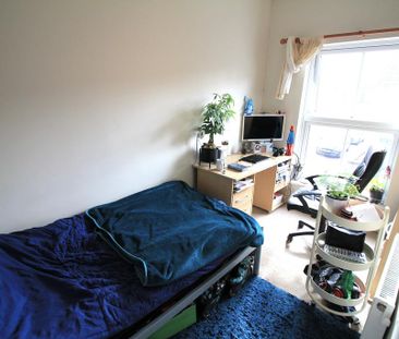 4 bedroom terraced house to rent - Photo 6