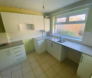 3 bedroom terraced house to rent - Photo 2
