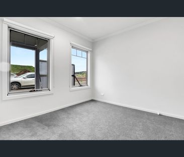 4 Dussehra St, Kalkallo, Vic 3064 - Photo 6