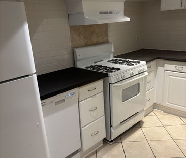 For Lease - 417 Crawford Street Unit# Lower, Toronto, Ontario - Photo 4