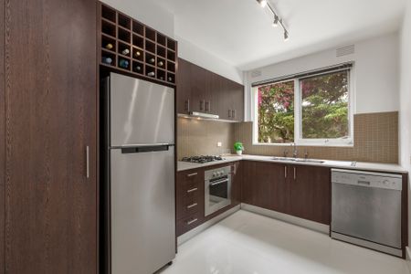 7/492 Glenferrie Road, - Photo 4