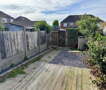 2 bedroom terraced house to rent - Photo 2