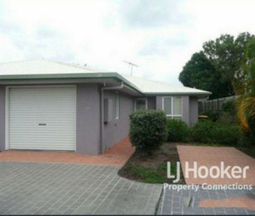 3 Bedroom Townhouse - Includes Pool and Tennis Court! - Photo 5