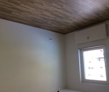 Ihre neue Wohnung: weitläufige 4,5-Zimmer-Wohnung (WBS) - Photo 4