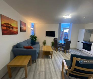 2 bedroom flat to rent - Photo 2