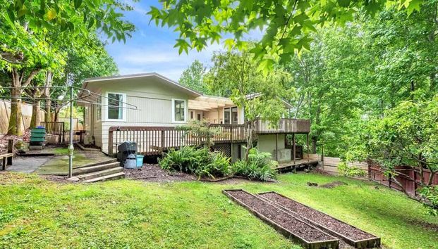 Be in Quite for this one - Photo 1