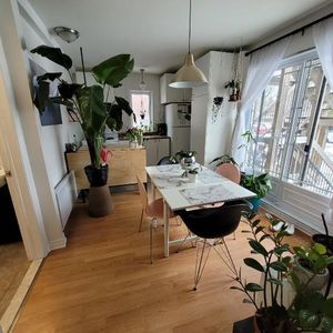 Chaleureux Condo rénové - près métro vieux Longueuil - Photo 2