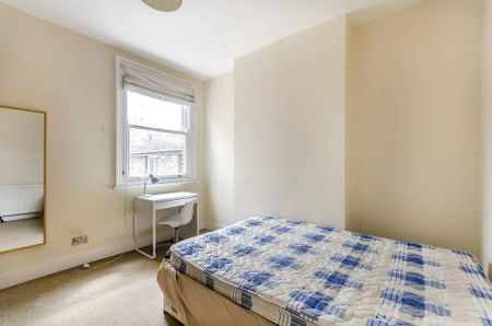 3 bedroom maisonette to rent - Photo 4