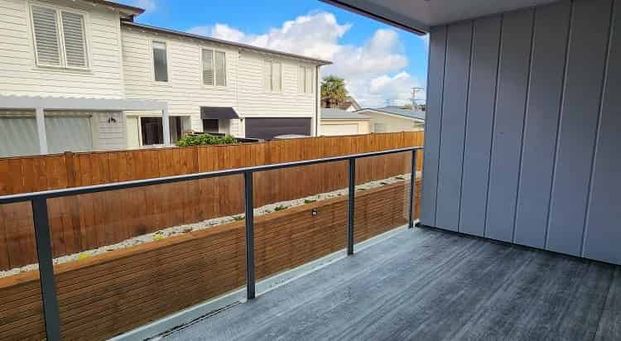 Lot E - Maintenance Free 3 Bedroom Home - Photo 1