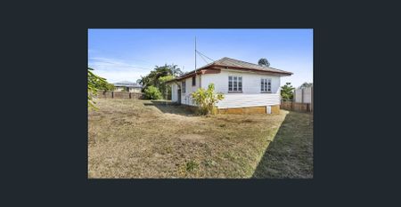 Neat and Complete 2 Bedroom Home - Photo 4