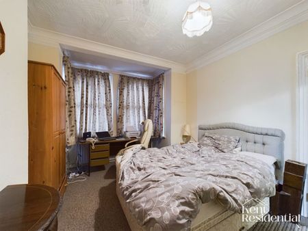 1 bed flat to rent in Nelson Road, Gillingham, ME7 - Photo 2