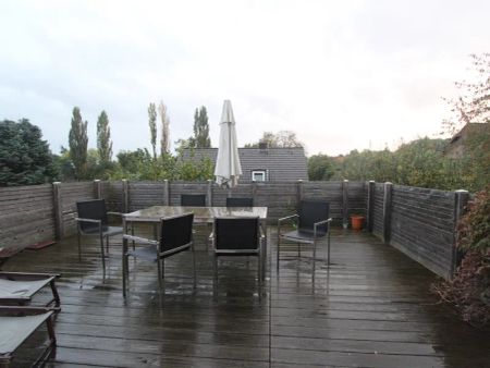 Großzügige 3-Zimmer-Wohnung mit Dachterrasse und Garage in Kassel-Kirchditmold - Photo 5