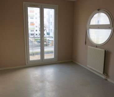 LOCATION APPARTEMENT T3, POITIERS, Trois Cités - Photo 1