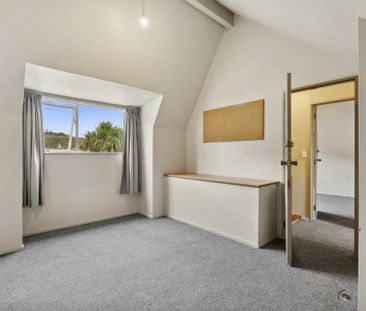 Four bedroom flat for 2027! - Photo 4