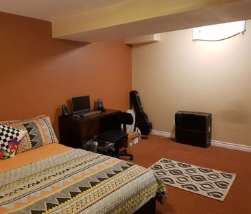 For Lease - 208 Tiller Trail Unit# Bsmt, Brampton, Ontario - Photo 2