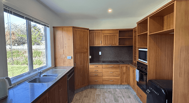 Four bedroom on the best street in Kawerau! - Photo 1