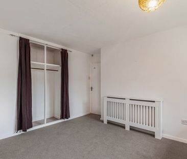 Woodfield, Banbury - Photo 4