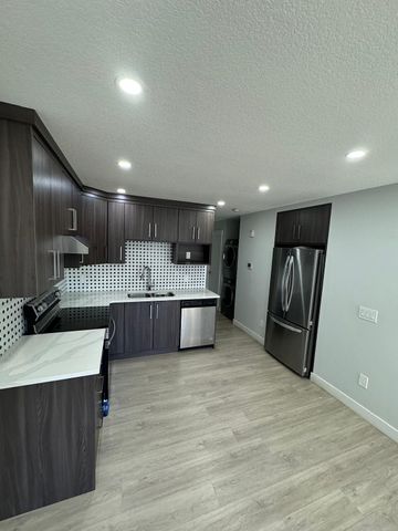 107 WHITMIRE RD NE, Calgary - Photo 2