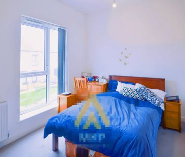 3 Bedroom 2.5 Bathroom - Photo 4