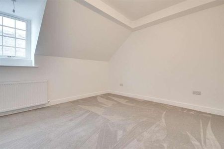 Tudor Court, Ferringham Lane, Ferring, Worthing, BN12 - Photo 4