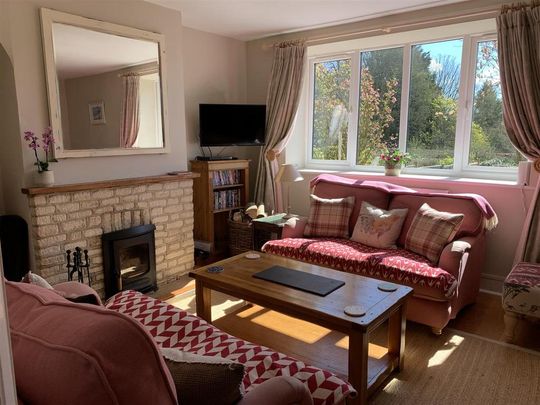 4 bedroom cottage to rent - Photo 1