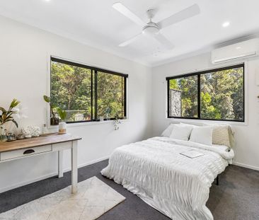 Beautiful Family Home with Pool, Shed and Privacy - Photo 4